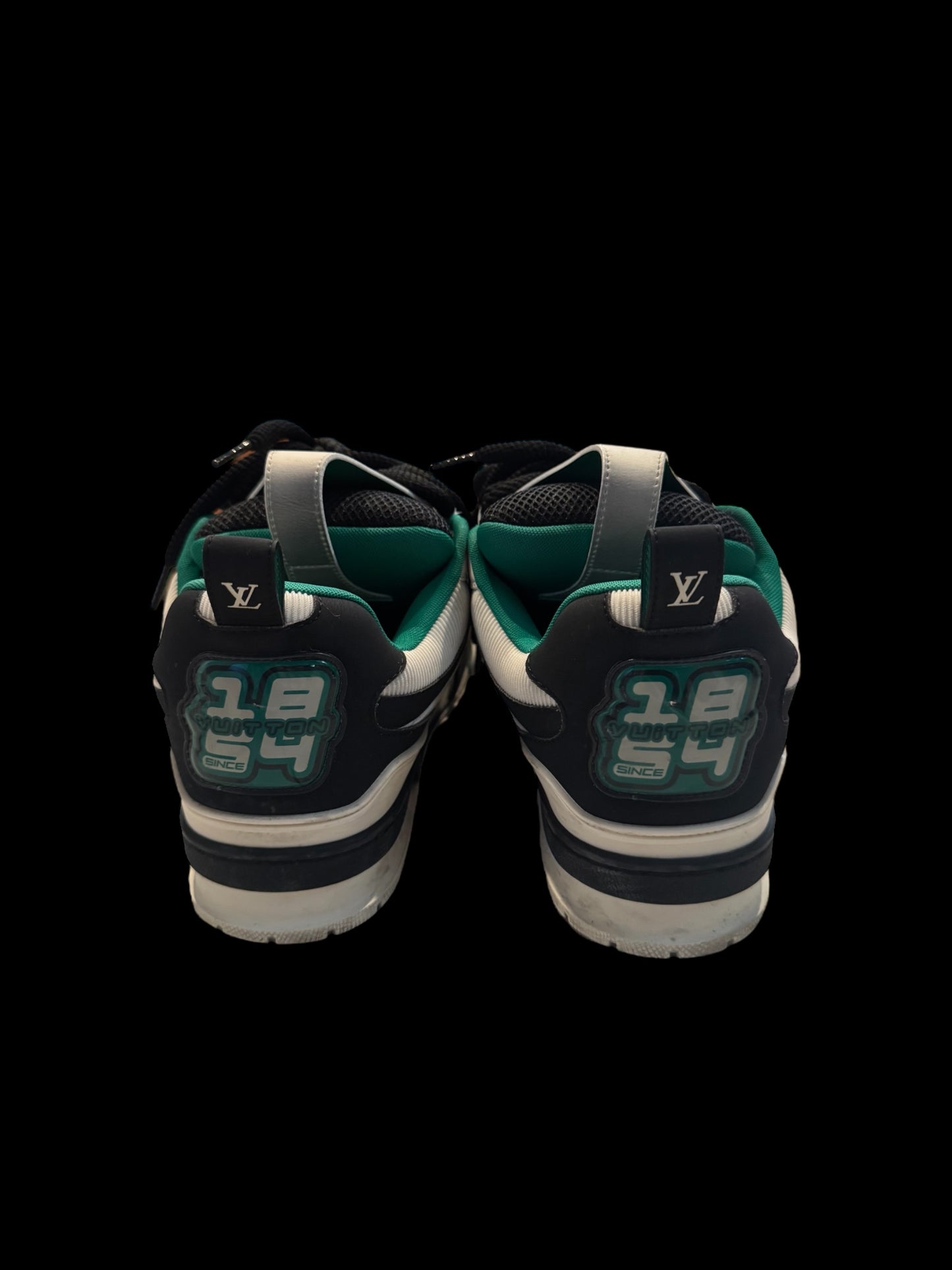 Preowned Green/Black LV Sk8s size 7 (fits 8.5-9)