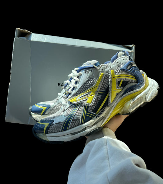 Preowned Blue/Yellow Balenciaga Runners size 42 (fits 9-9.5)