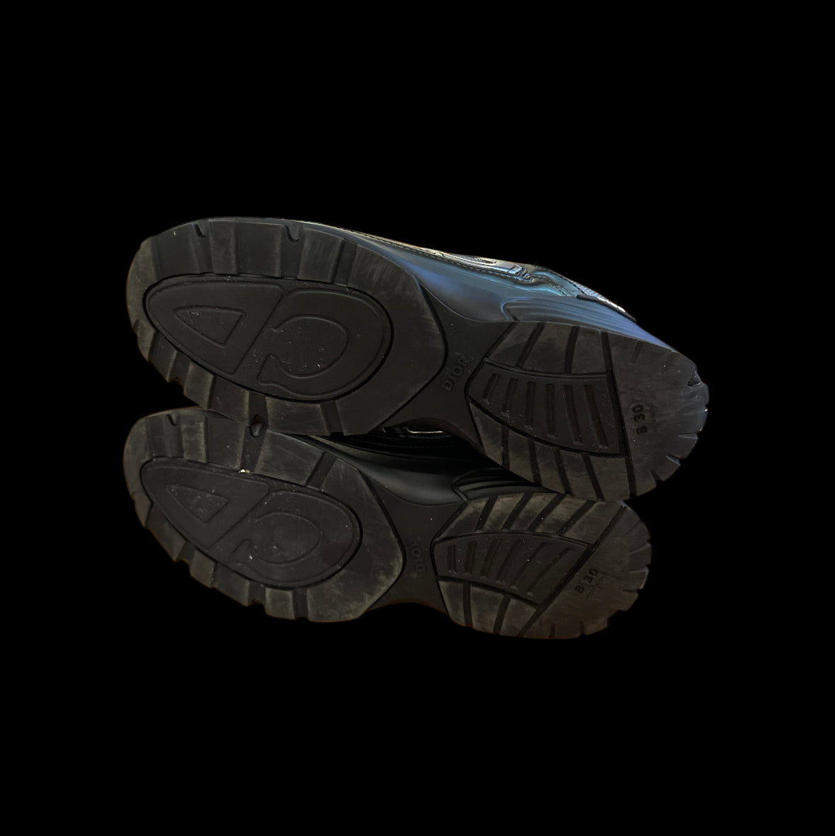 Preowned Black B30s size 45 (fits 12-13)