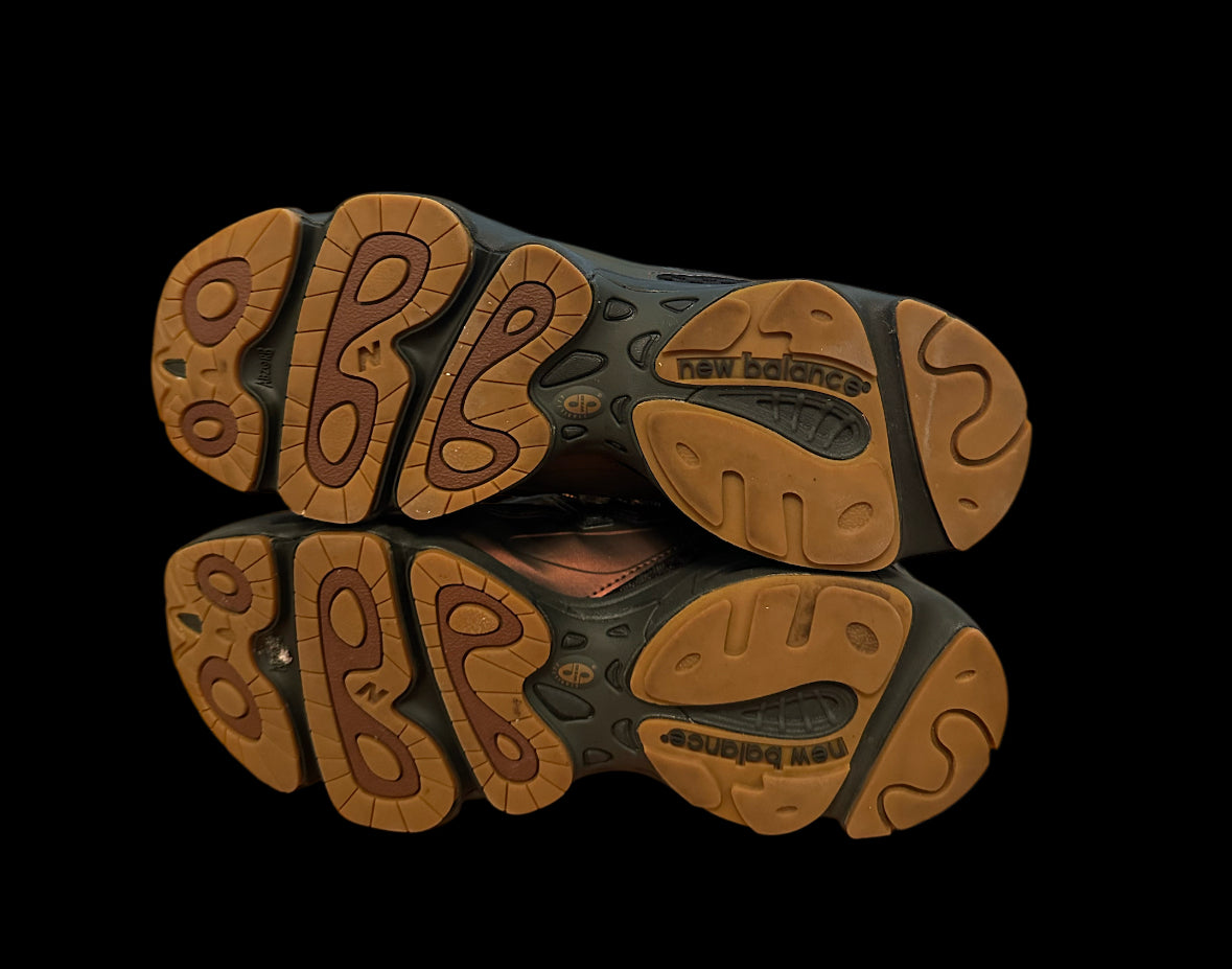 Preowned Joe Fresh Goods x New Balance 1000 size 10.5