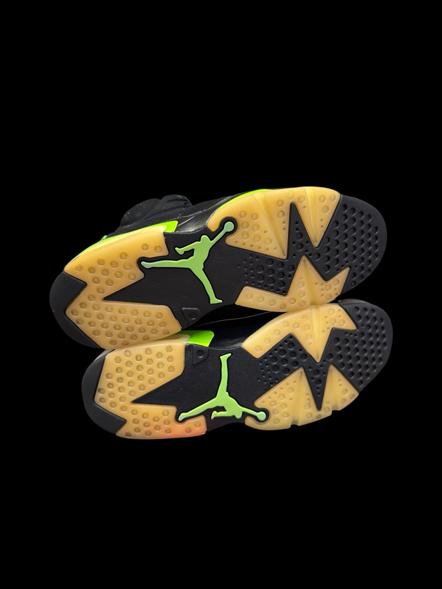 Preowned Electric Green 6s size 10.5