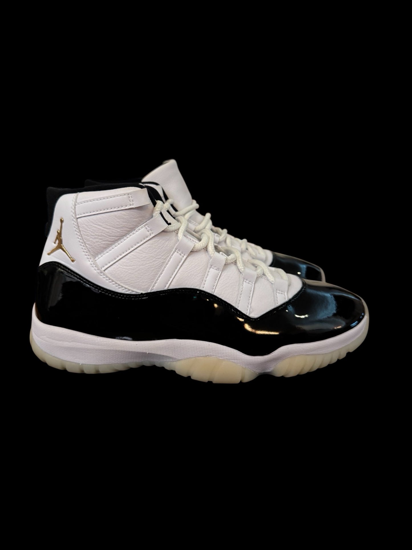 Preowned Gratitude 11s size 11