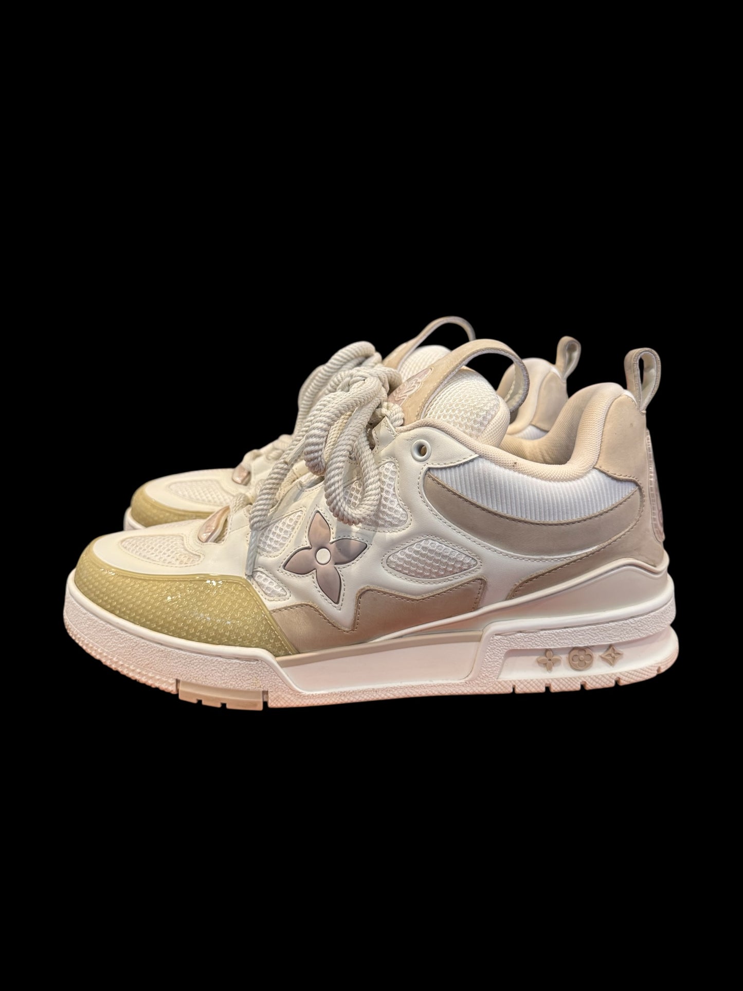Preowned Beige LV Sk8s size 9.5 (fits 11-11.5)