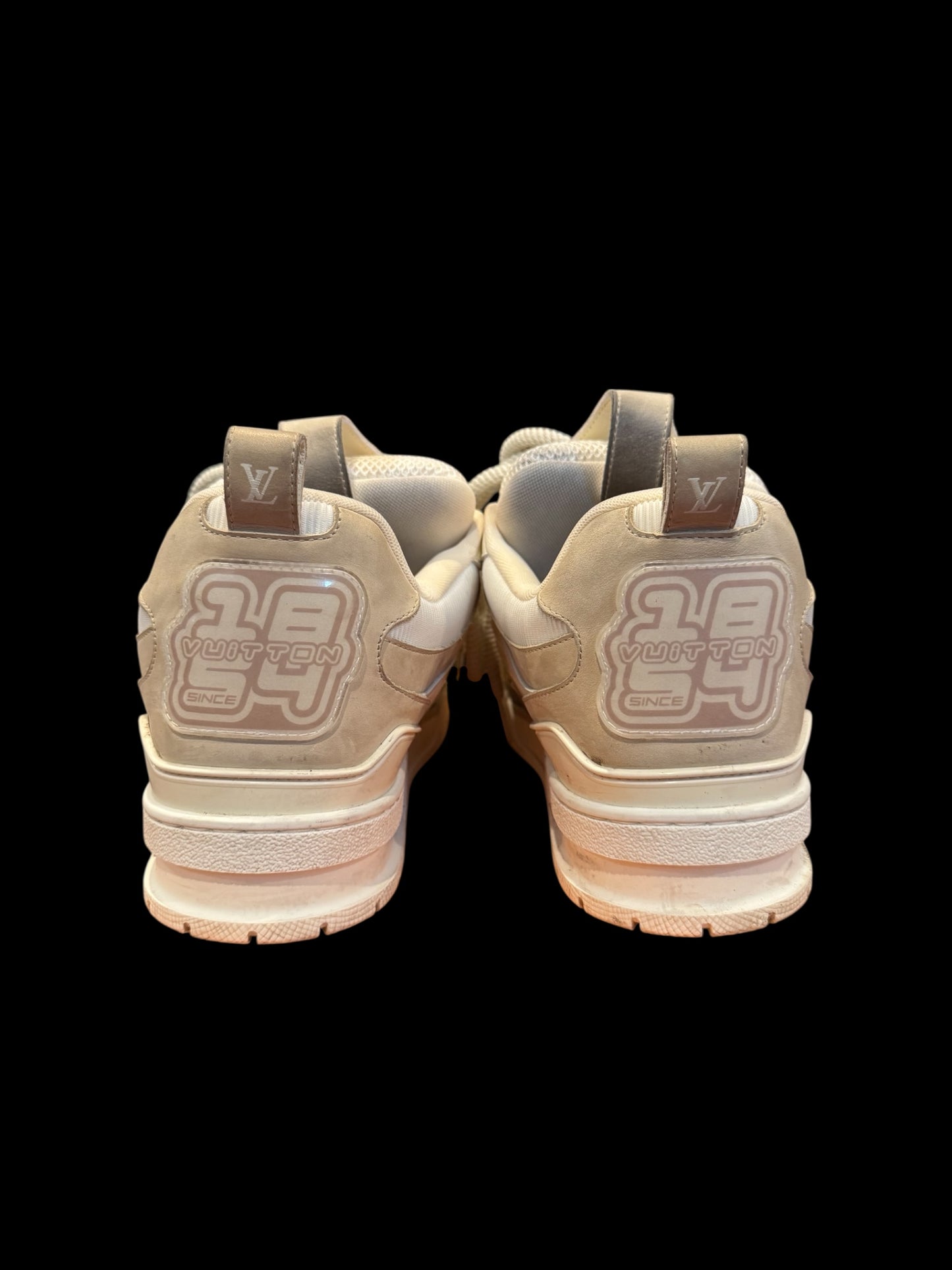 Preowned Beige LV Sk8s size 9.5 (fits 11-11.5)