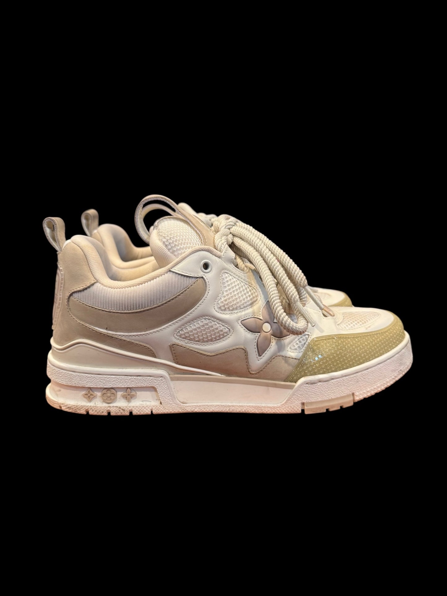 Preowned Beige LV Sk8s size 9.5 (fits 11-11.5)