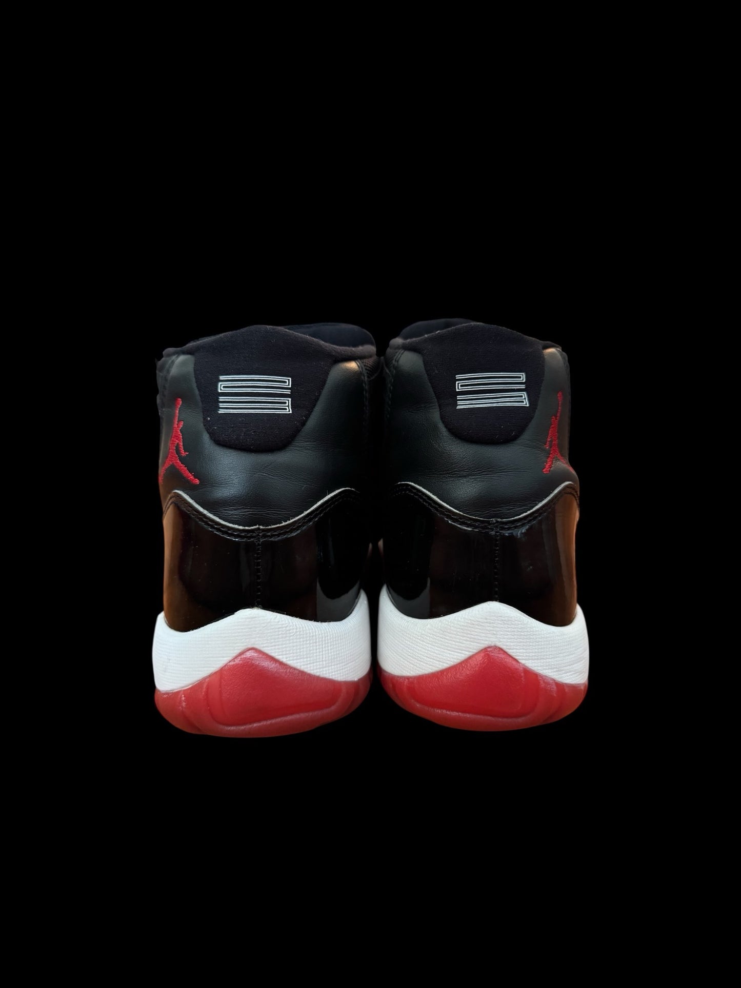Preowned Bred 11s size 11
