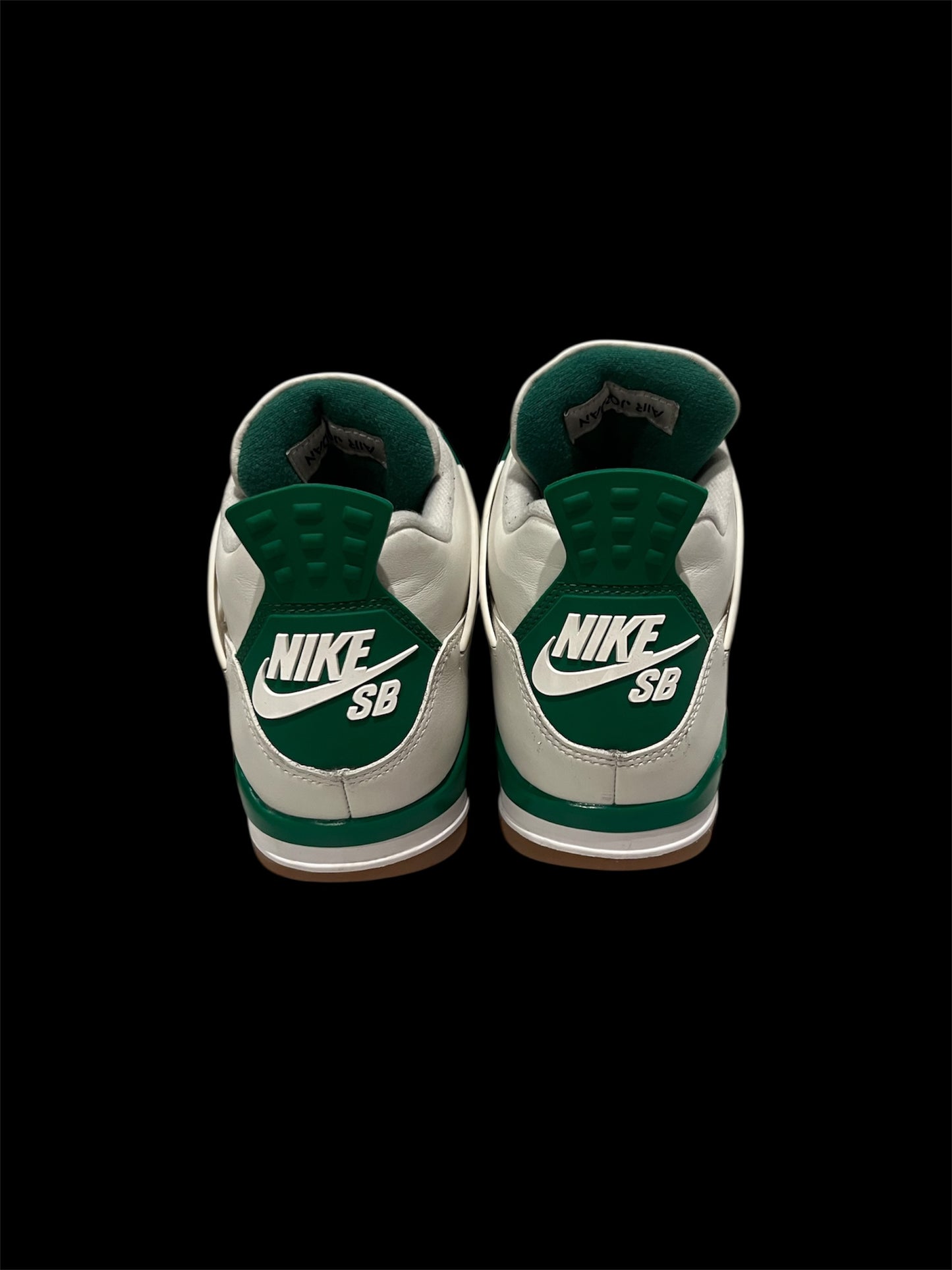 Preowned Pine Green SB 4s size 8.5