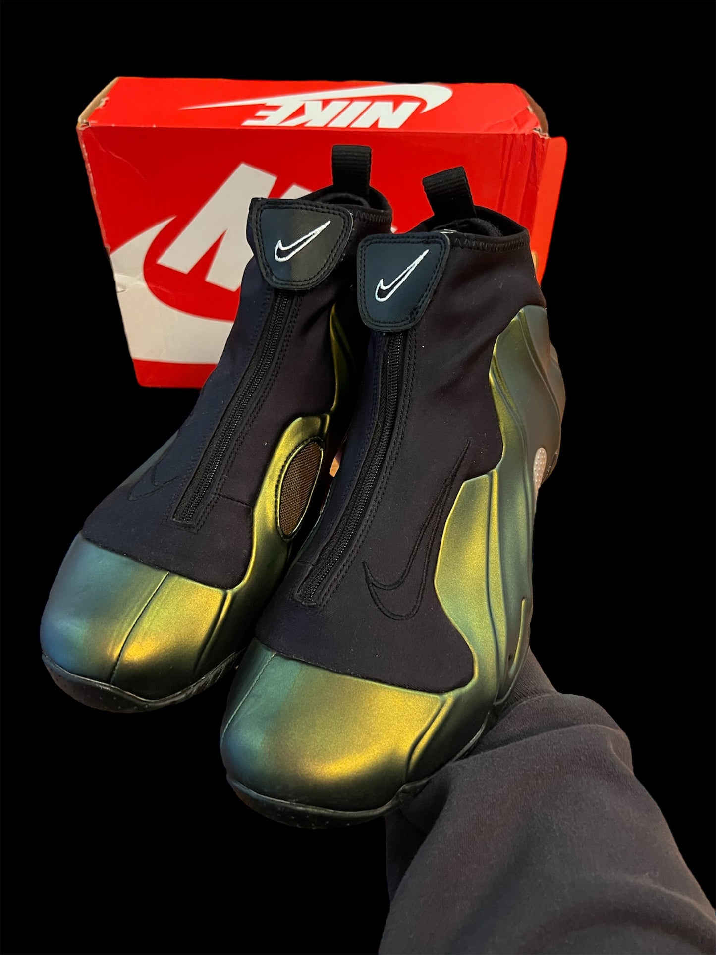 Preowned Gold Metallic Flightposites size 10.5
