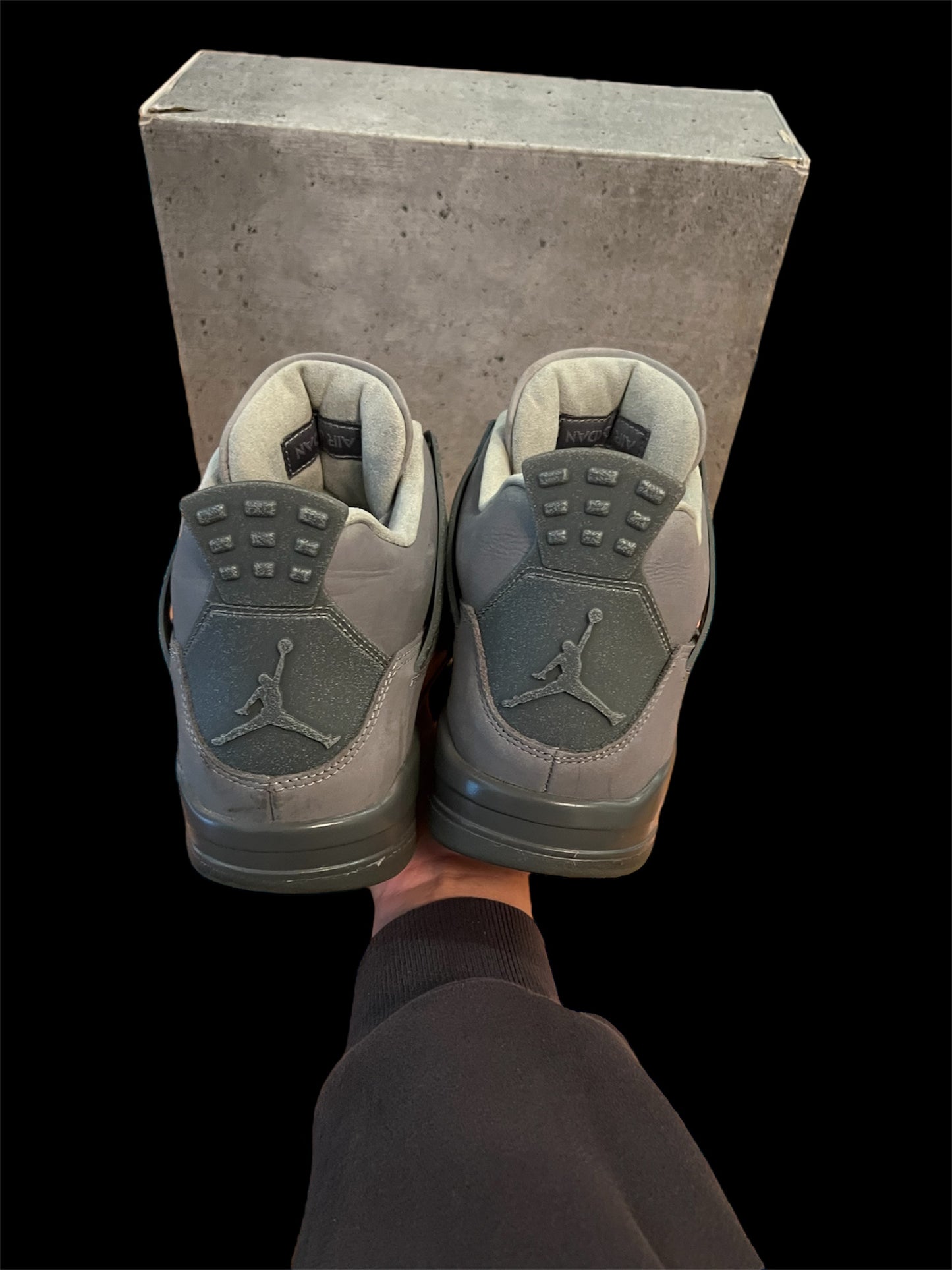Preowned Wet Cement 4s size 10.5
