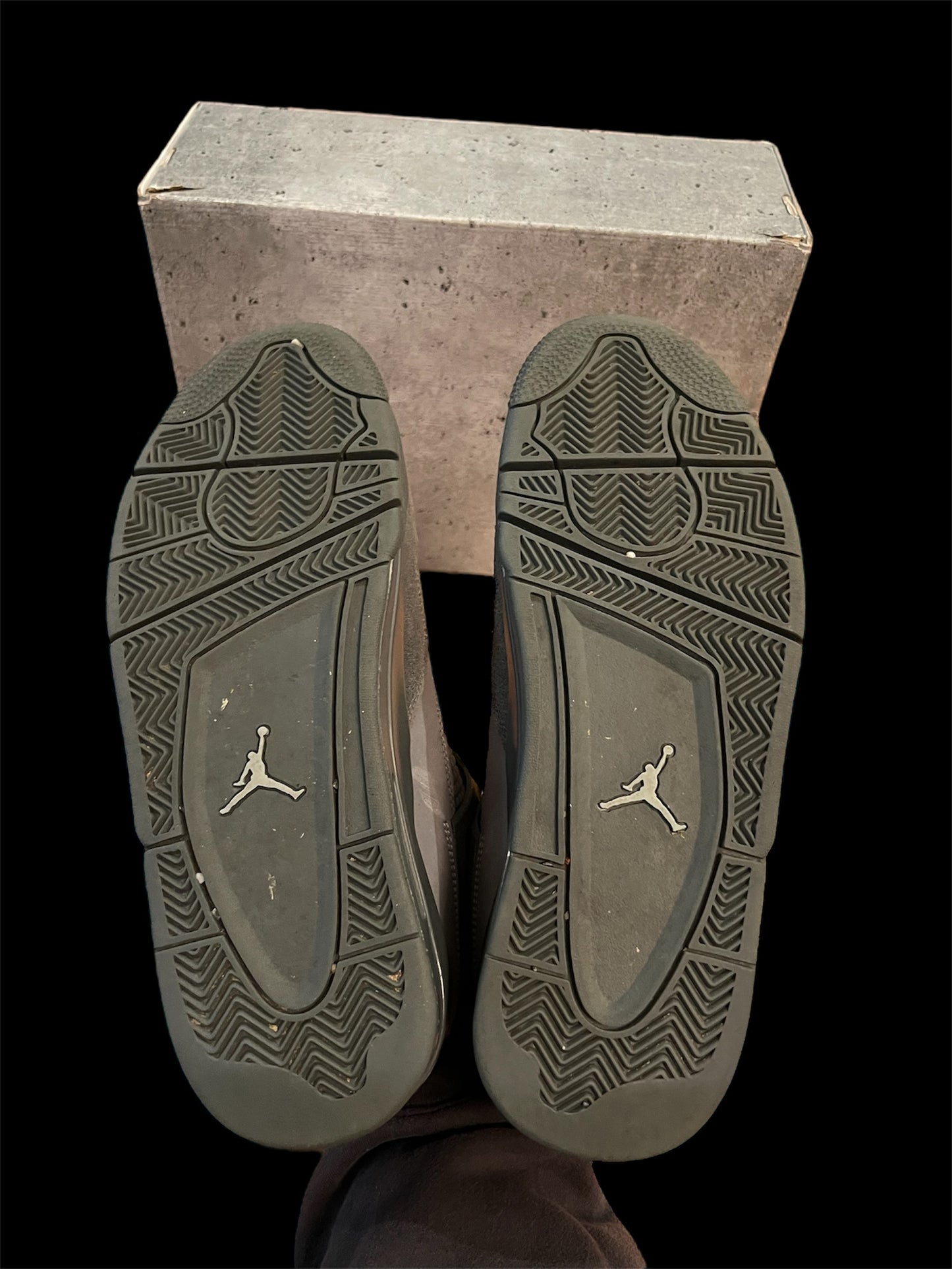 Preowned Wet Cement 4s size 10.5