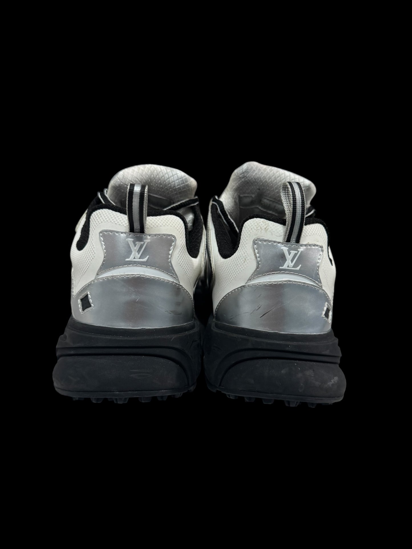 Preowned Louis Vuitton Silver Tactics size 12 (fits 13-14)
