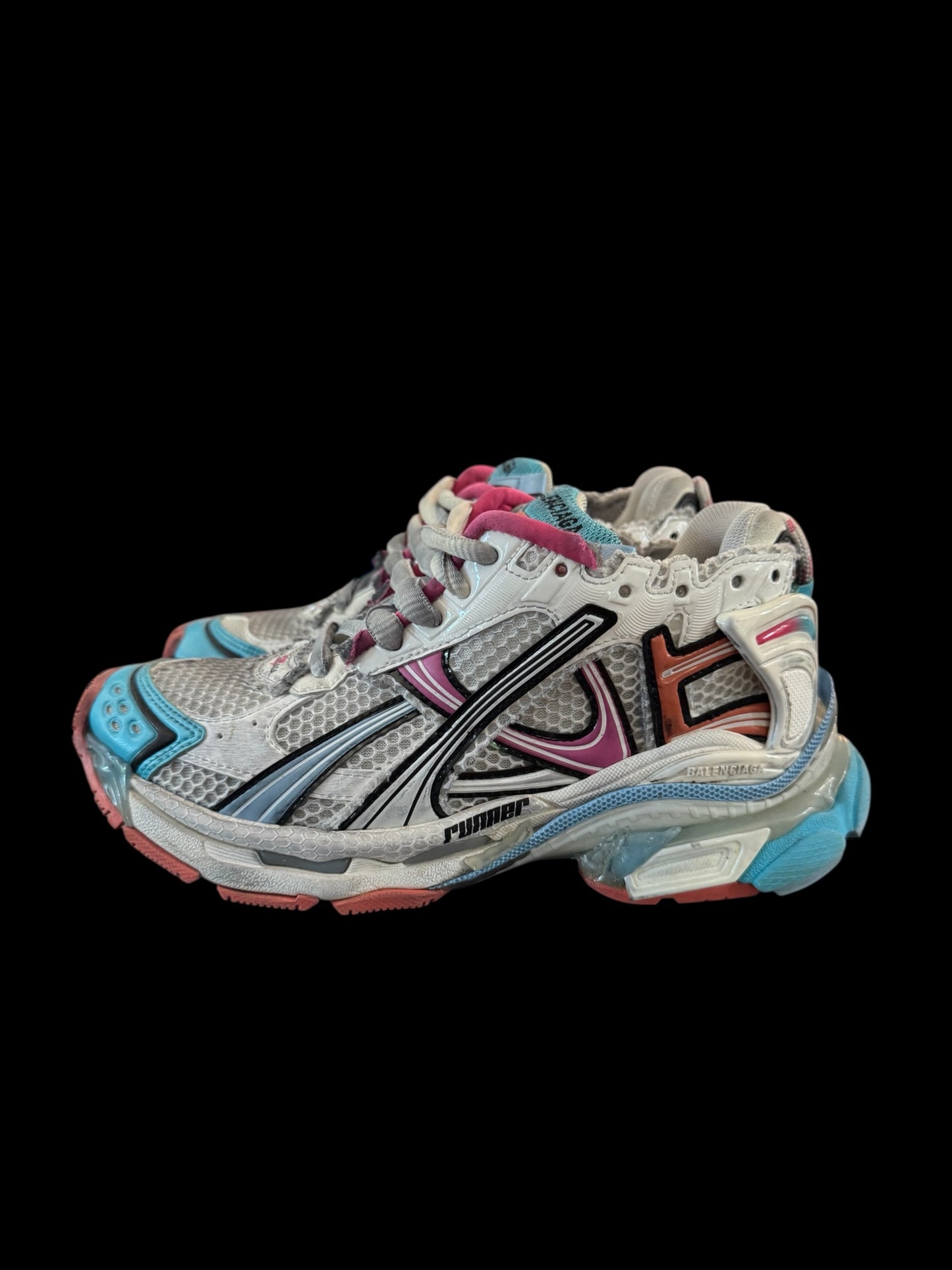 Preowned Multi-Color Balenciaga Runners size 35 (fits 4-5)