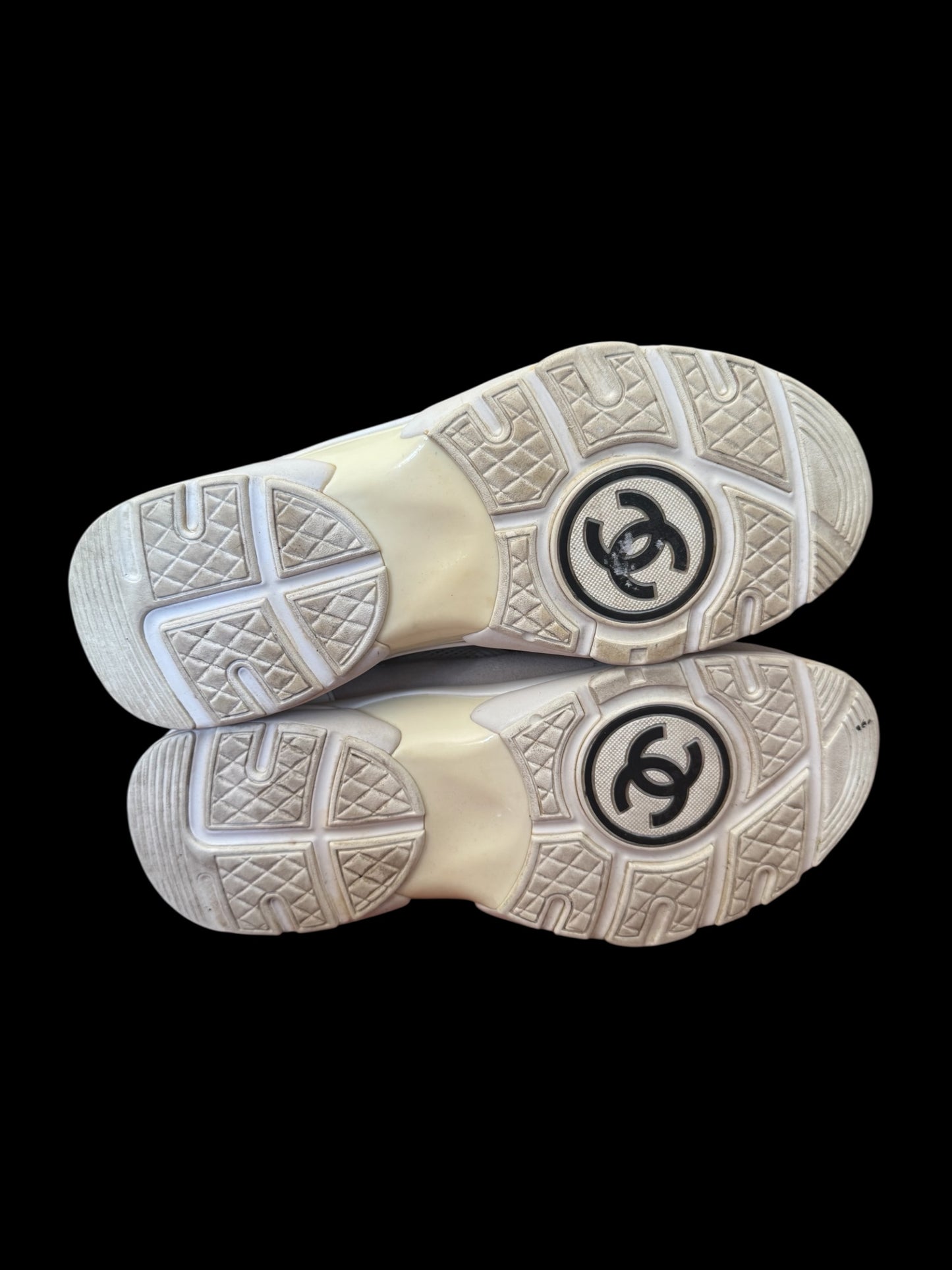 Preowned White Chanel Runners size 37 (fits 6.5W-7W)