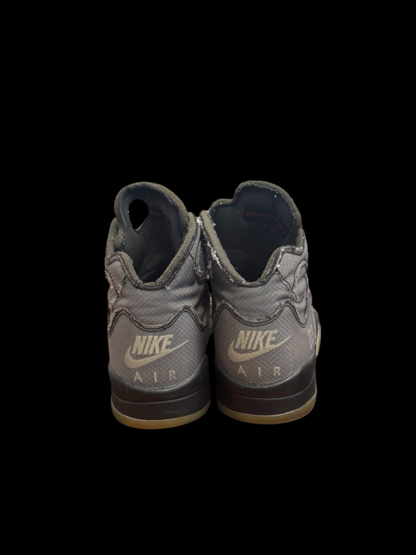 Preowned Off-White Muslim 5s size 9.5