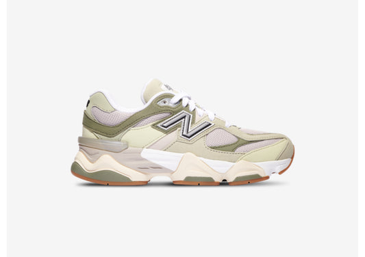 New Balance 9060 Olive