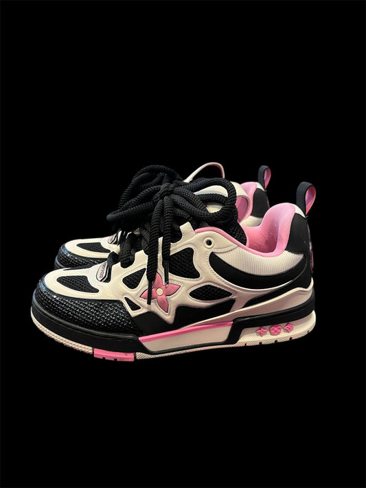 Preowned Black/Pink LV Sk8s size 7 (fits 8.5-9)