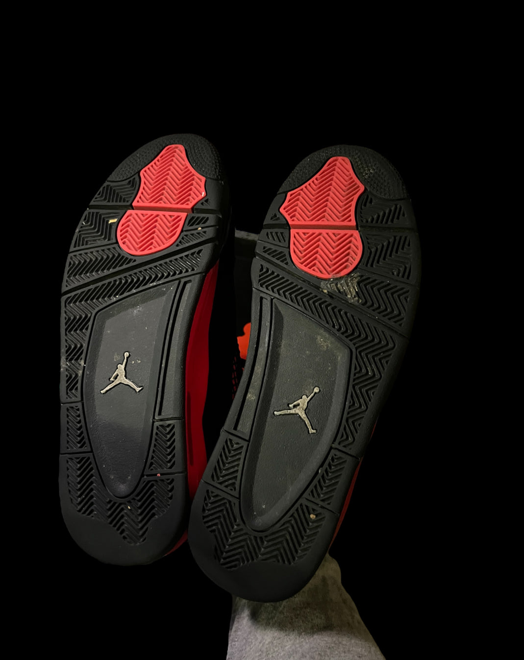 Preowned Red Thunder 4s size 11