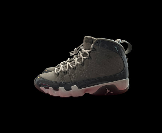 Preowned Cool Grey 9s size 7.5