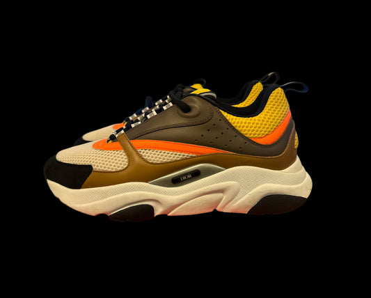 Preowned Brown/Orange B22s size 43 (fits 10-10.5)