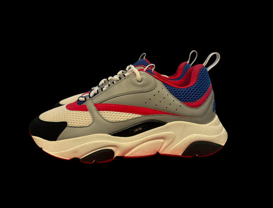 Preowned USA B22s size 45 (fits 12-12.5)