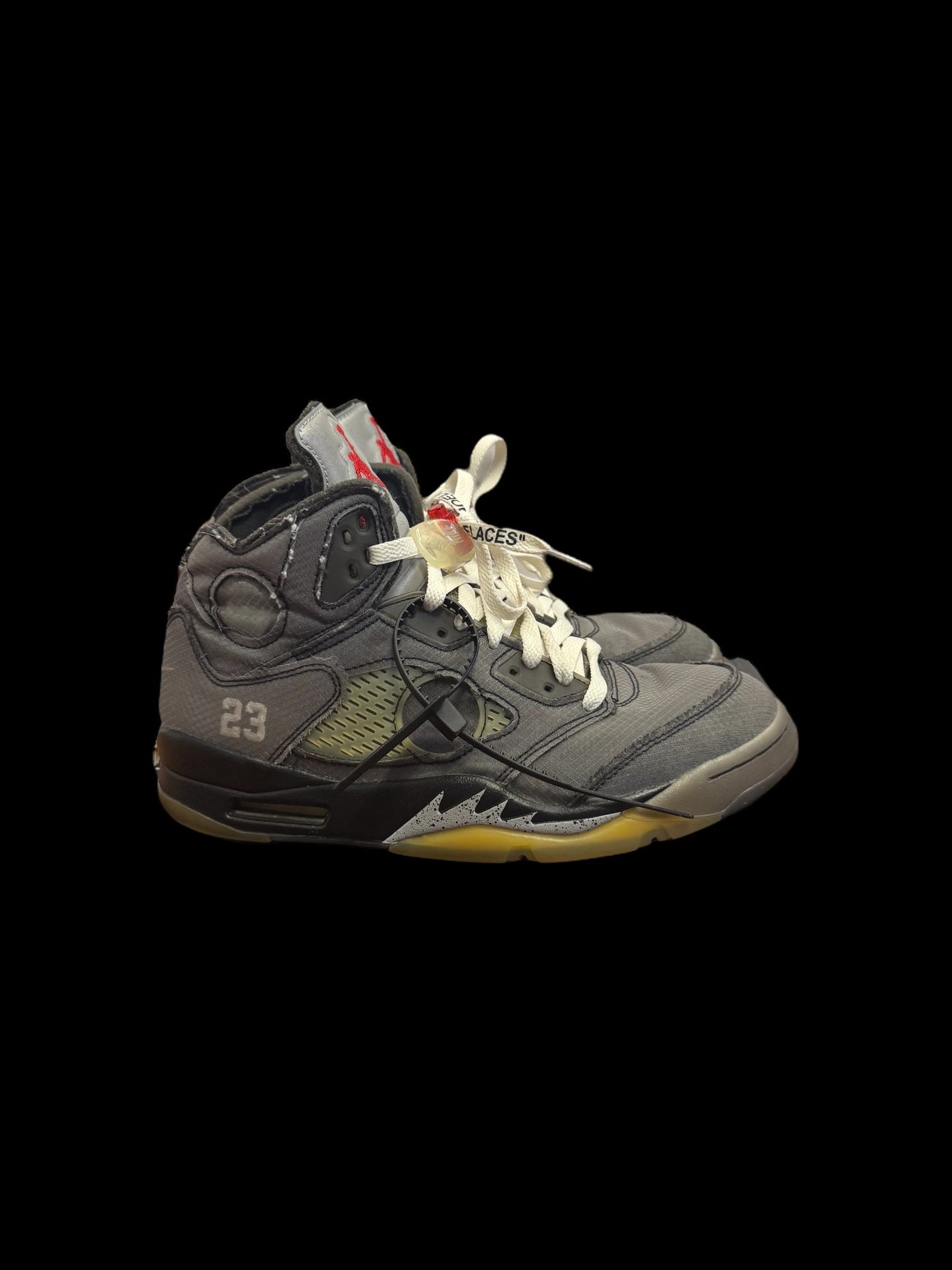 Preowned Off-White Muslim 5s size 9.5