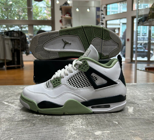 Preowned Jordan 4 Seafoam Size 9.5W