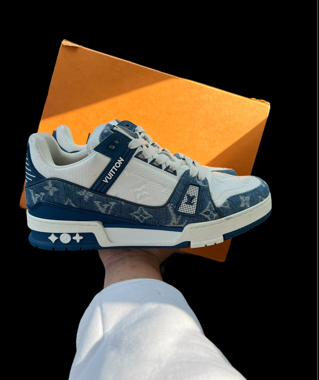 Preowned LV Trainers size 6 (fits 7.5-8)