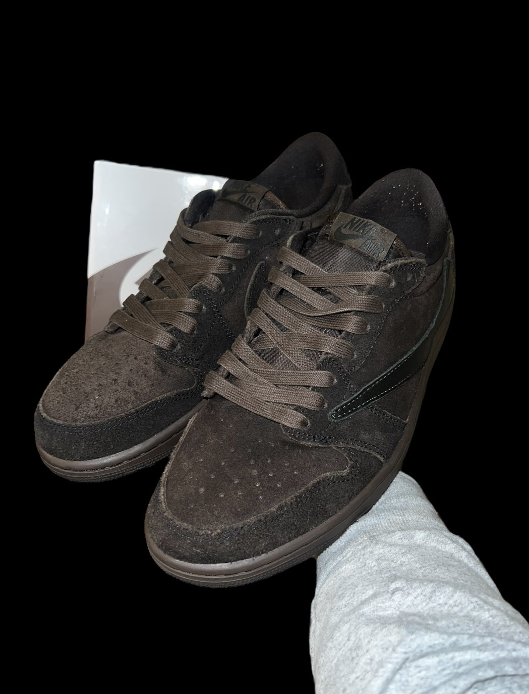 Preowned Velvet Brown Travis Scott 1 Lows size 8.5
