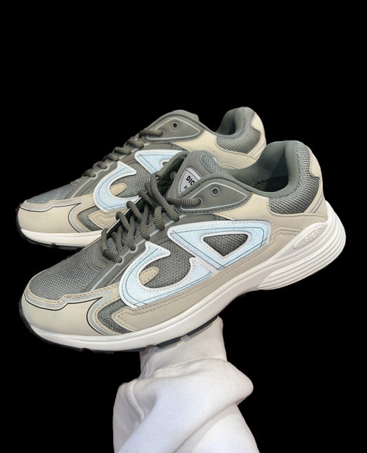 Preowned Green Olive B30s size 43 (fits 10-10.5)