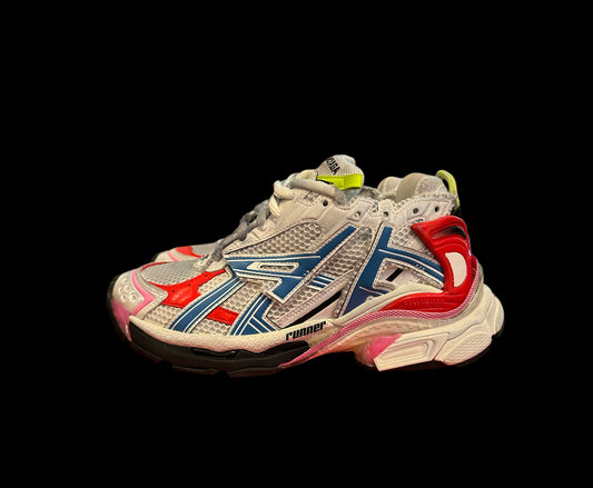 Preowned Multi-Color Balenciaga Runners size 38 (fits 6-6.5)