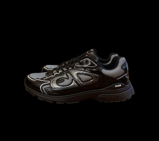 Preowned Black B30s size 45 (fits 12-13)