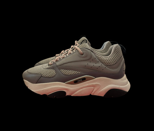 Preowned Grey B22s size 43 (fits a 10-10.5)
