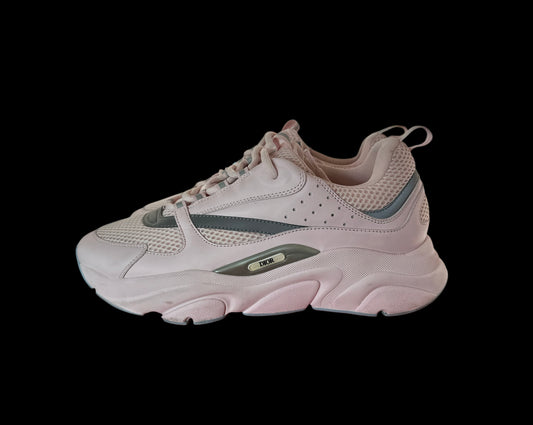 Preowned Pink Dior B22s size 46 (fits a 13)