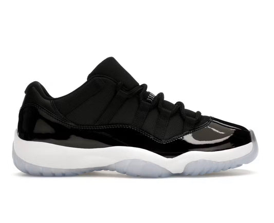 Jordan 11 Low ‘Space Jam’