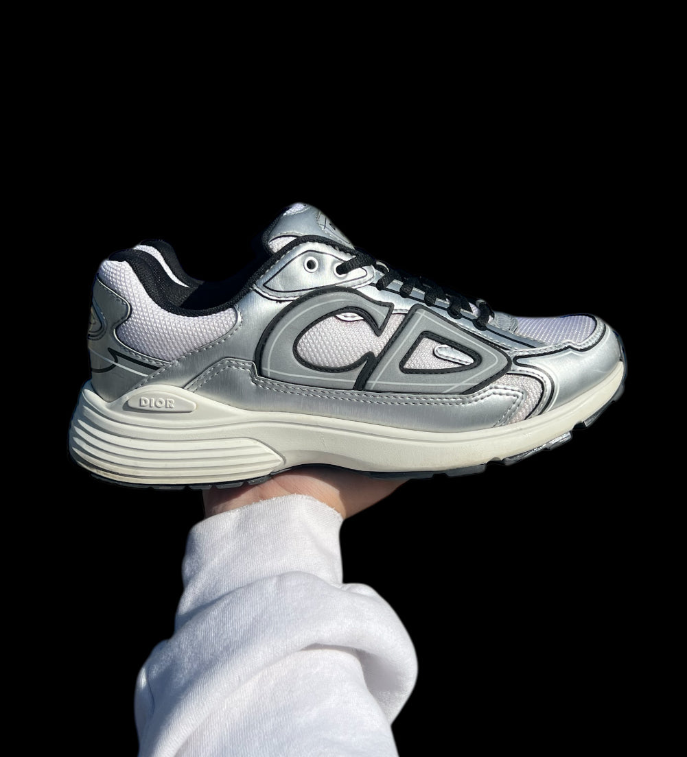 Preowned Silver Dior B30s size 41 (fits 8-8.5)