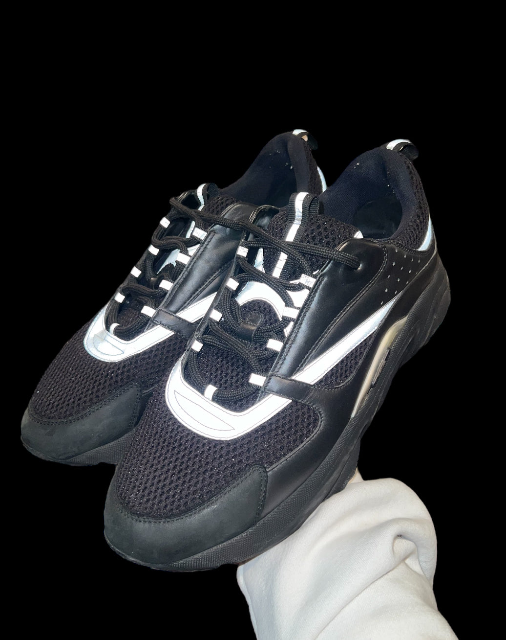 Preowned Black Dior B22s size 47 (fits 14-15)