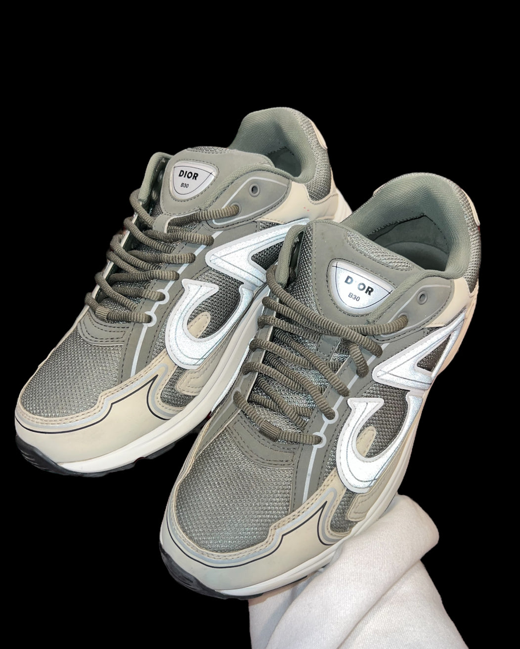 Preowned Green Olive B30s size 43 (fits 10-10.5)