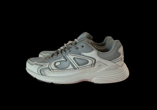 Preowned Grey/White Dior B30s size 43 (fits a 10-10.5)