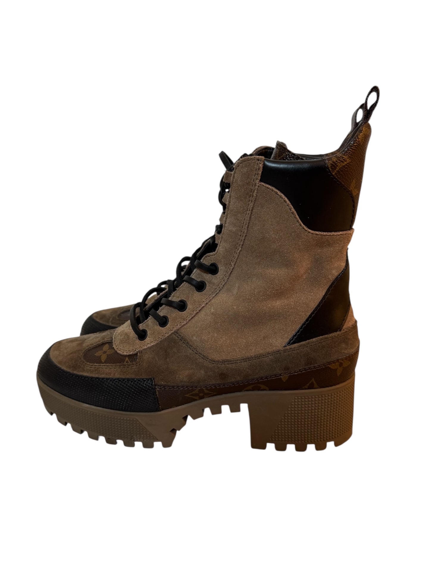Preowned LV Suede Calfskin Monogram Laureate Platform Desert Boots Taupe size 39 (fits 8.5W-9W)
