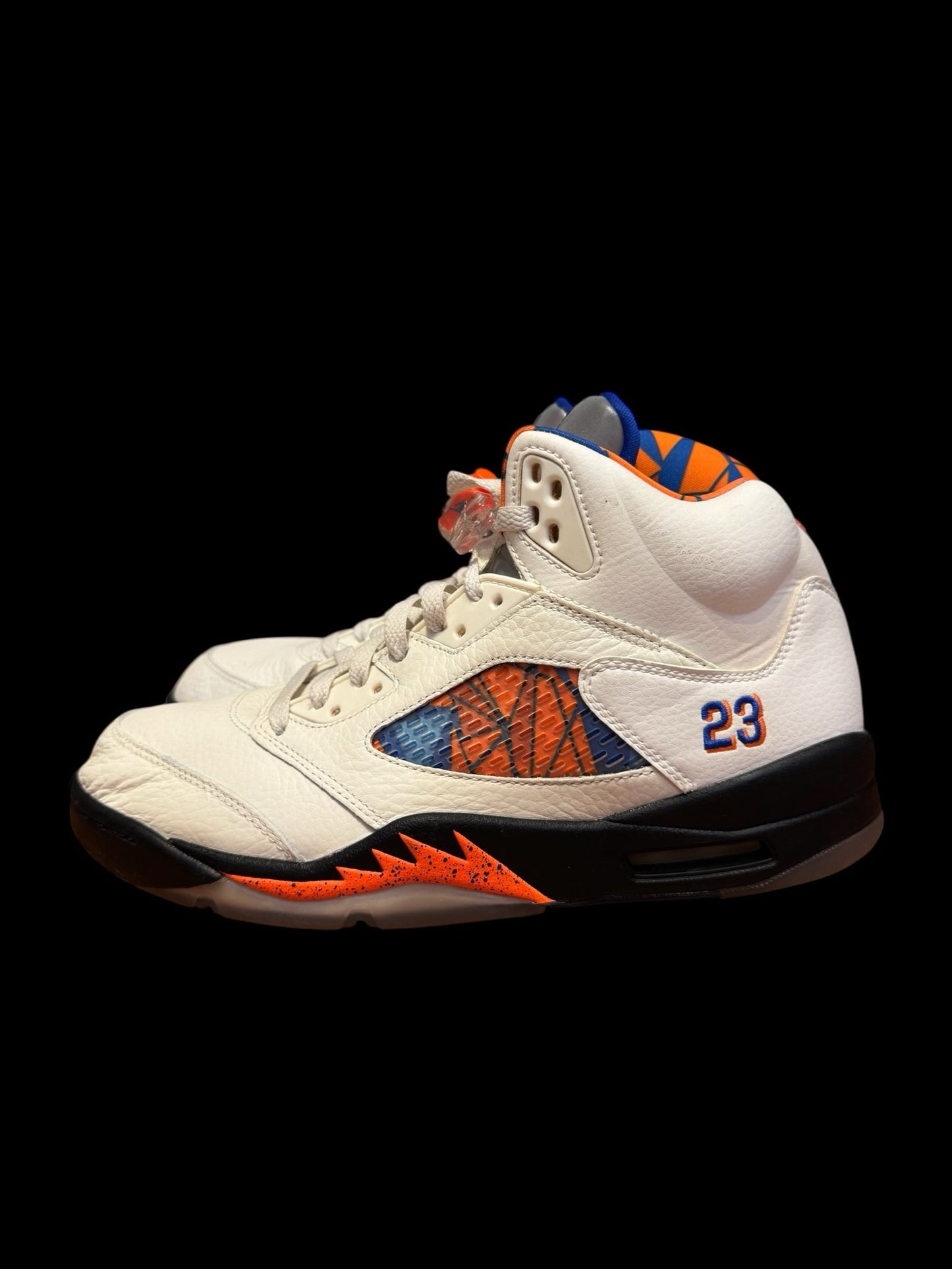 Preowned Knick 5s size 10.5
