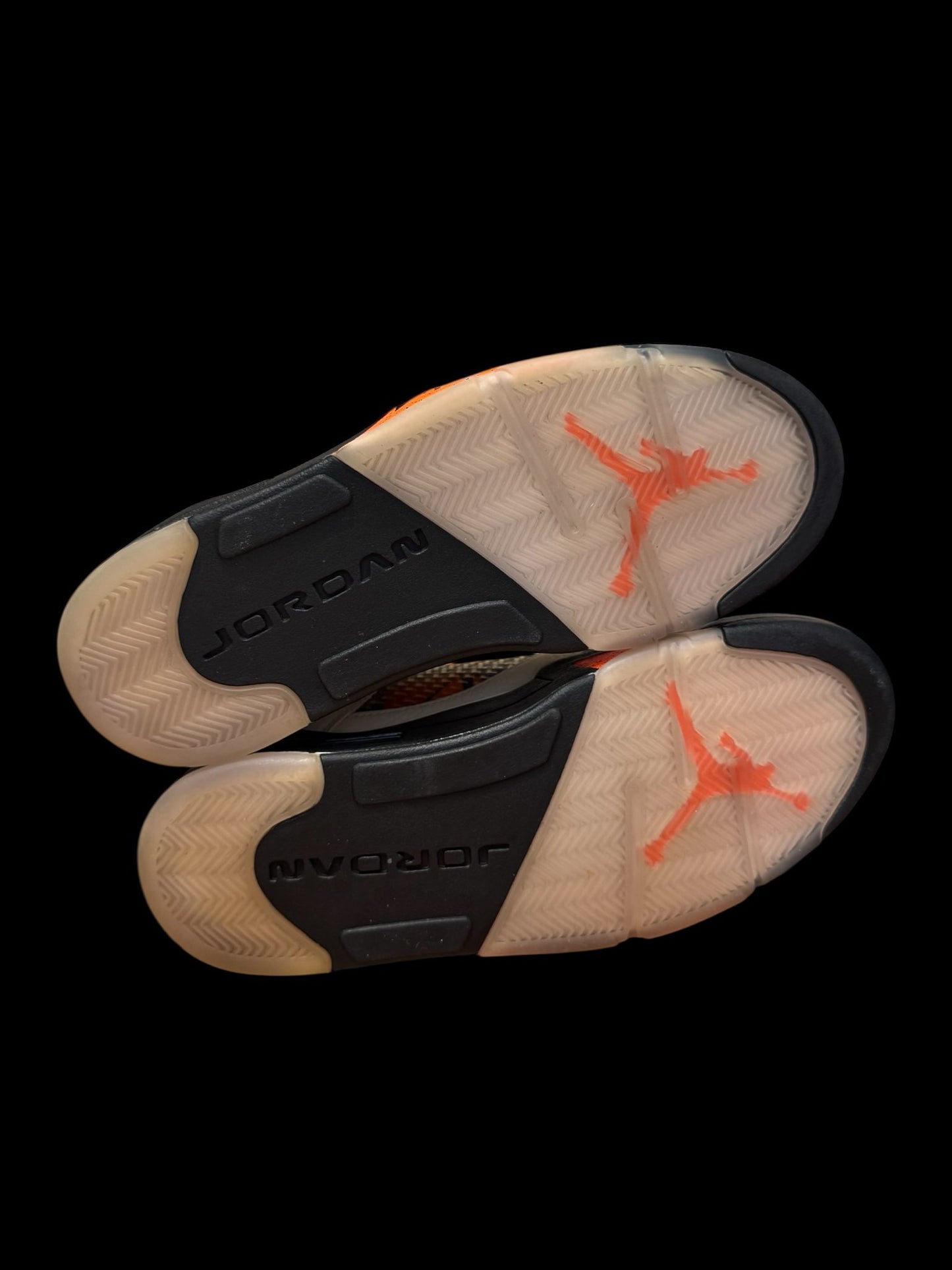 Preowned Knick 5s size 10.5
