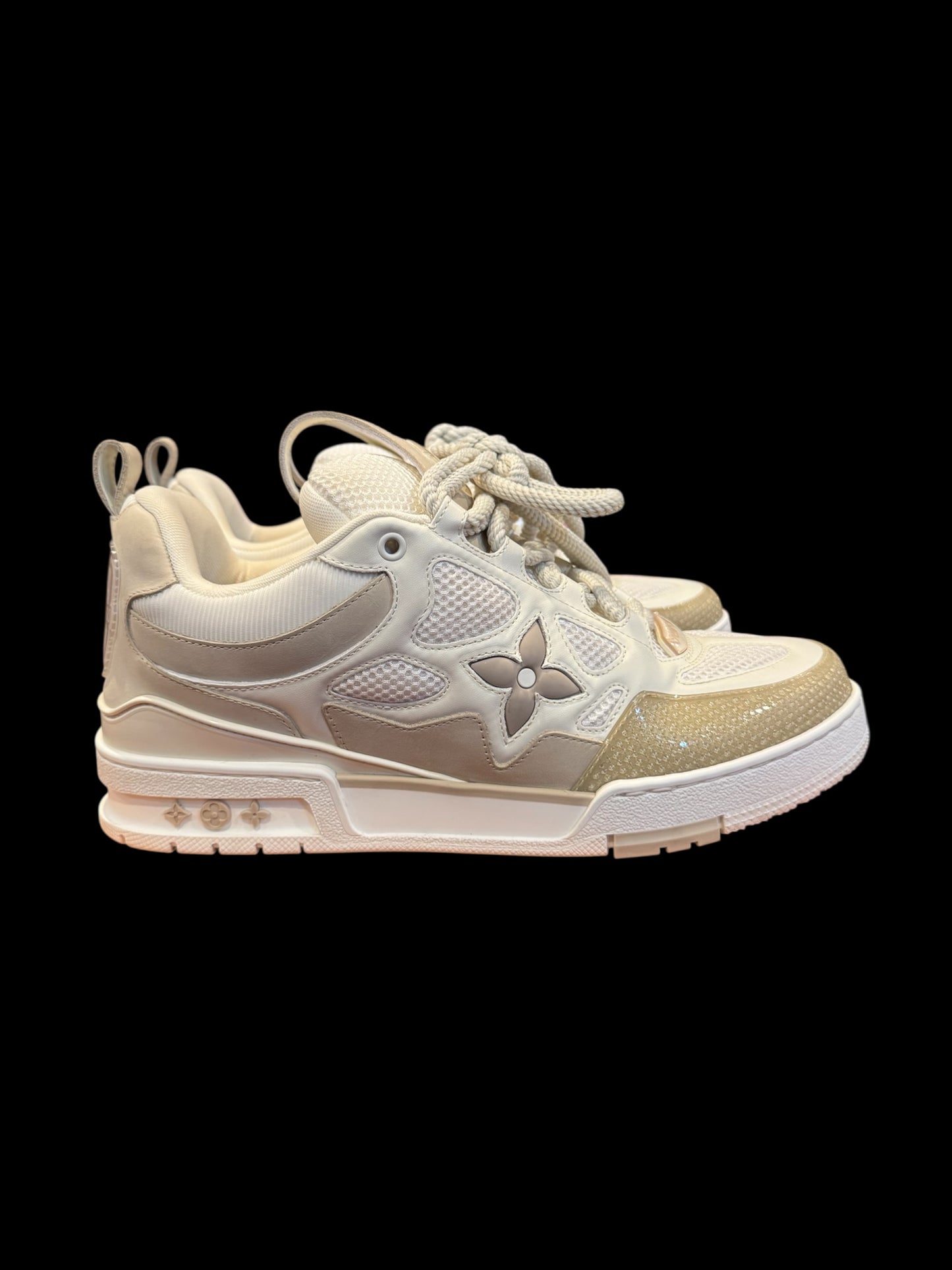 Preowned Beige LV Sk8s size 9 (fits 10.5-11)