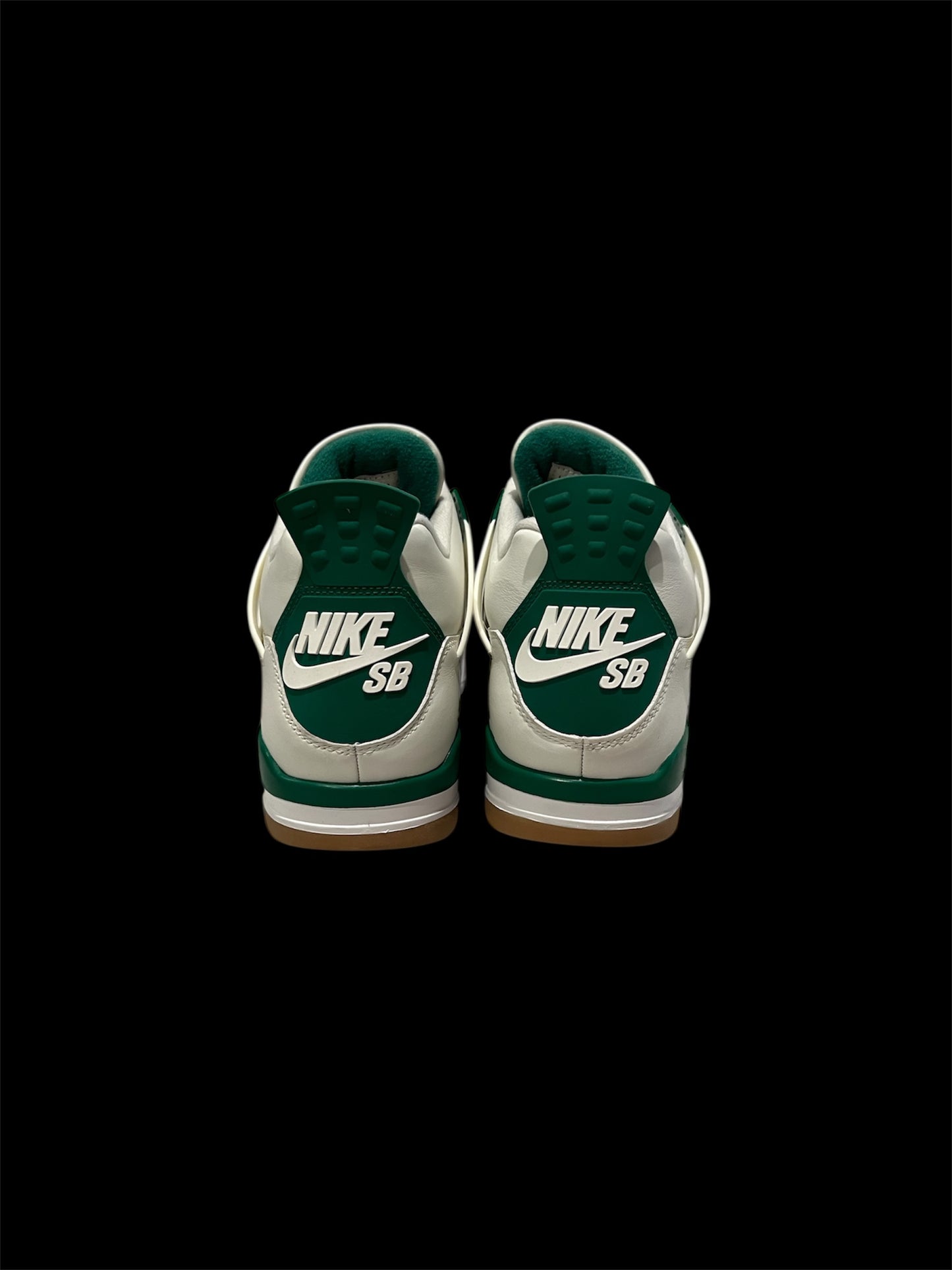 Preowned Pine Green SB 4s size 11