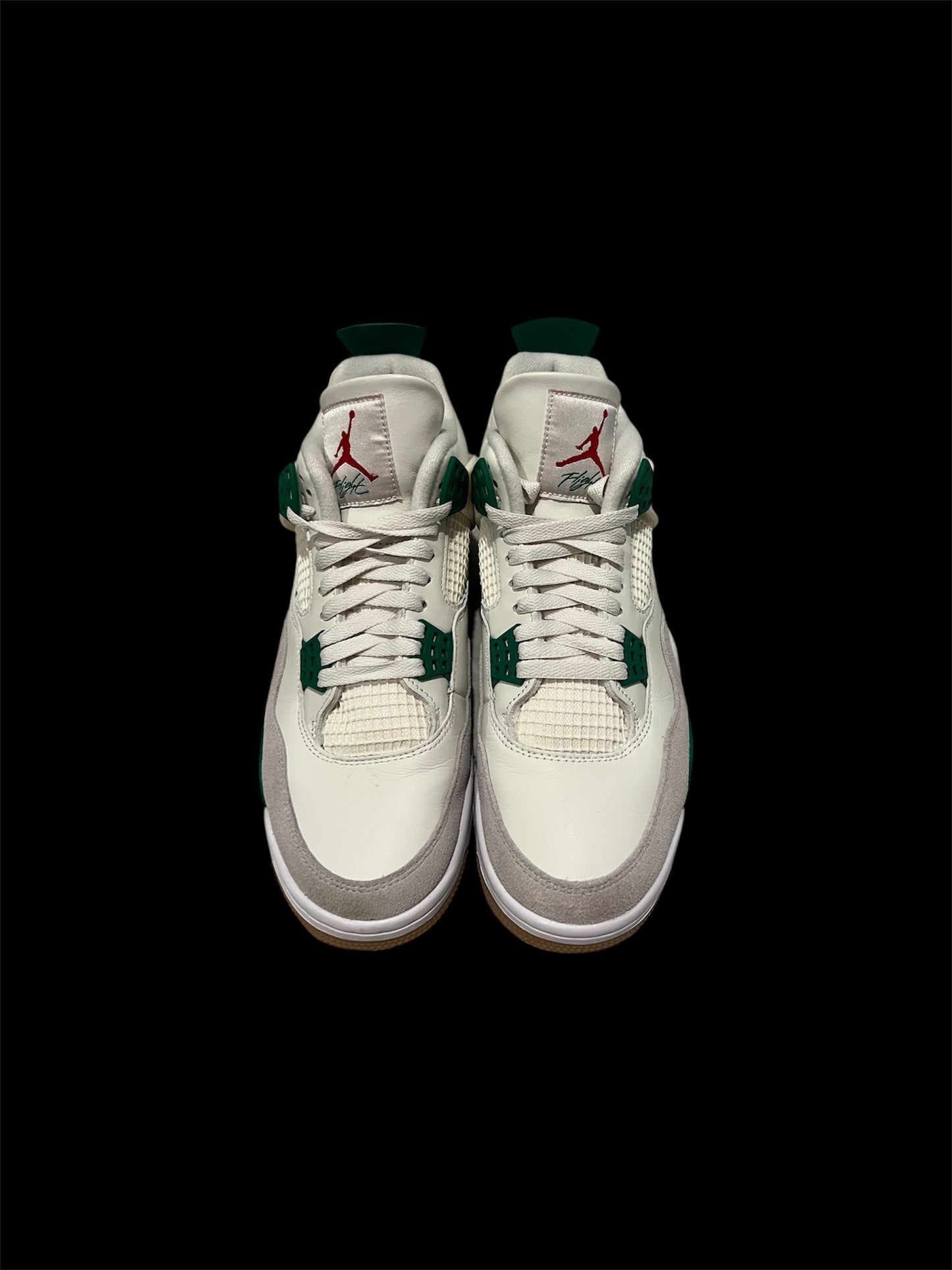 Preowned Pine Green SB 4s size 11