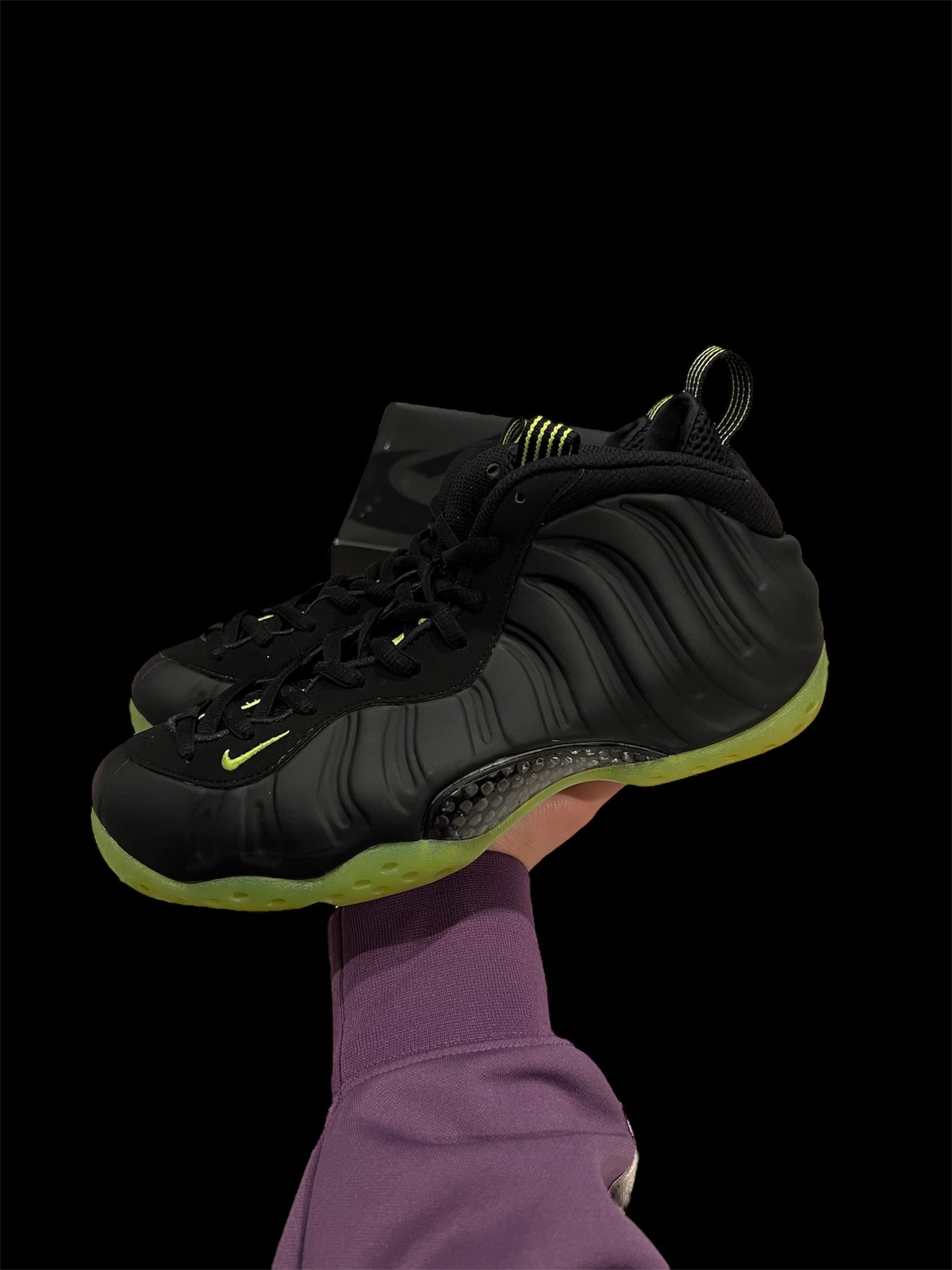 Preowned Black Volt Foamposites size 9.5
