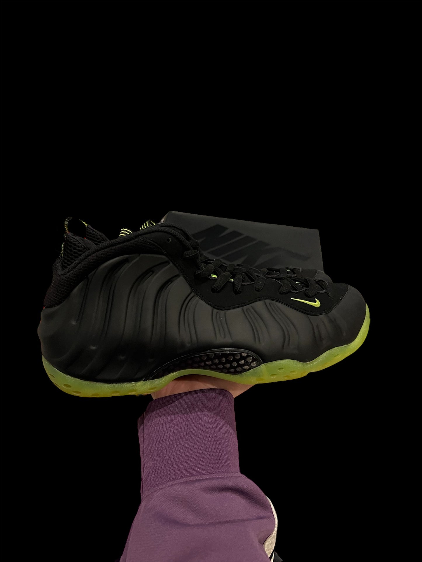 Preowned Black Volt Foamposites size 9.5