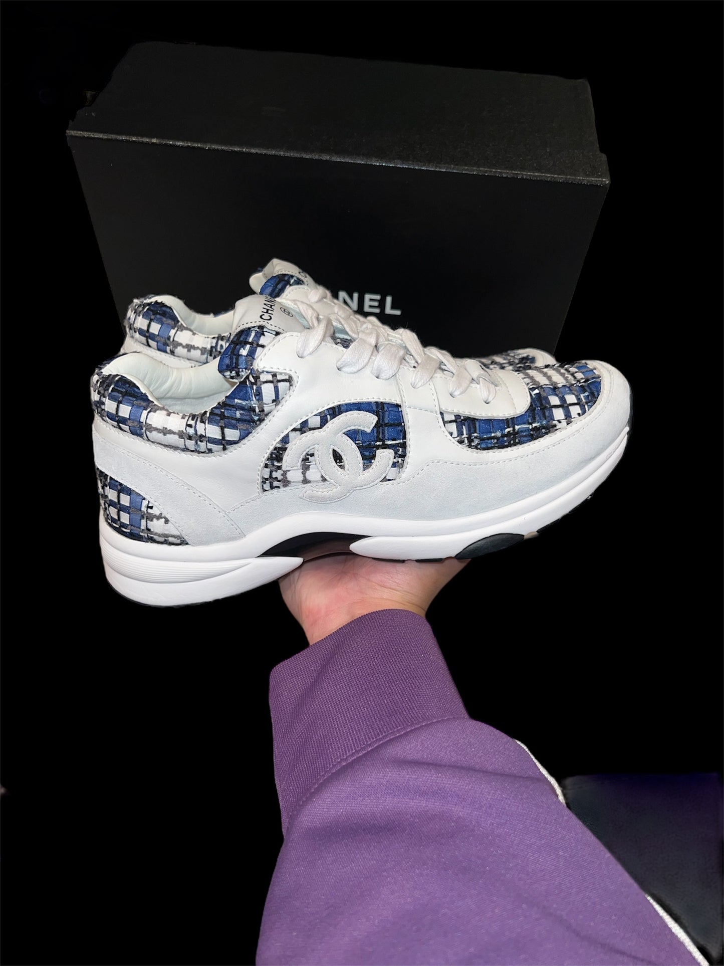 Preowned Chanel Trainers size 40.5 (fits 7-8)