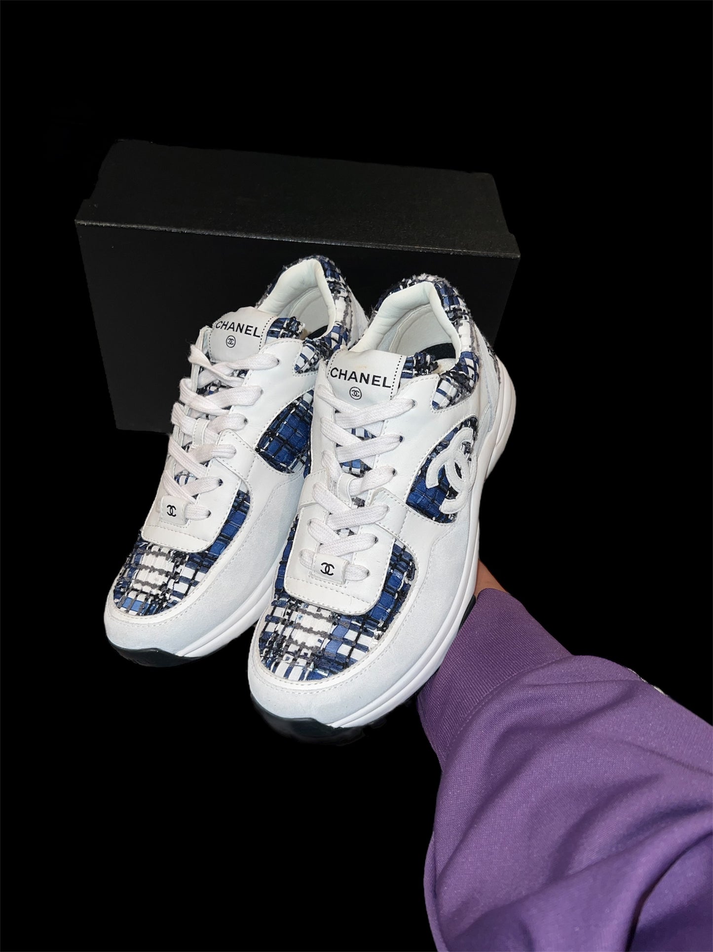 Preowned Chanel Trainers size 40.5 (fits 7-8)