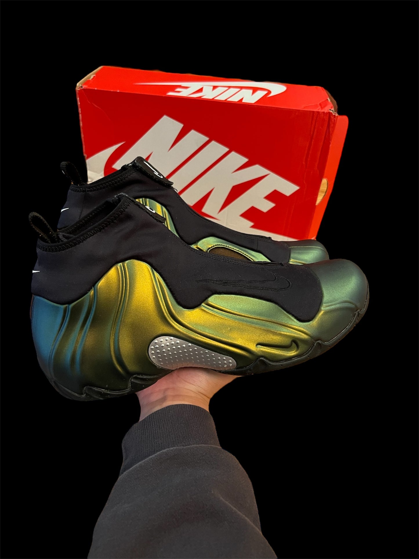 Preowned Gold Metallic Flightposites size 10.5