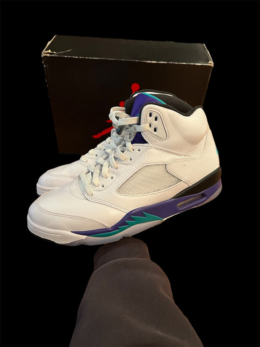 Preowned Grape 5s size 10.5
